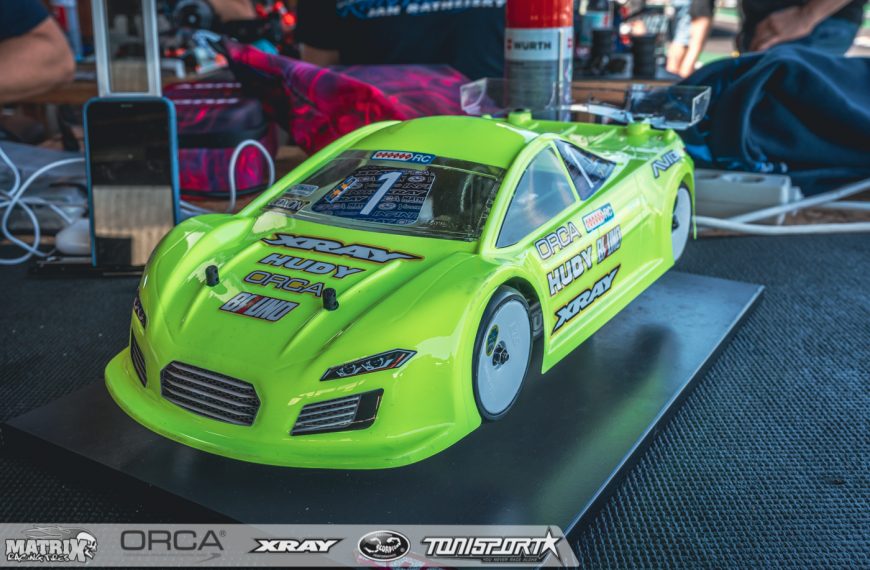 Under the Hood – Alexandre Duchet`s Xray T4-2021