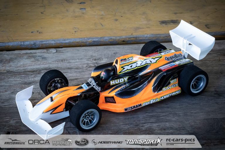 Under the Hood – Jan Ratheisky`s Xray X1-2023