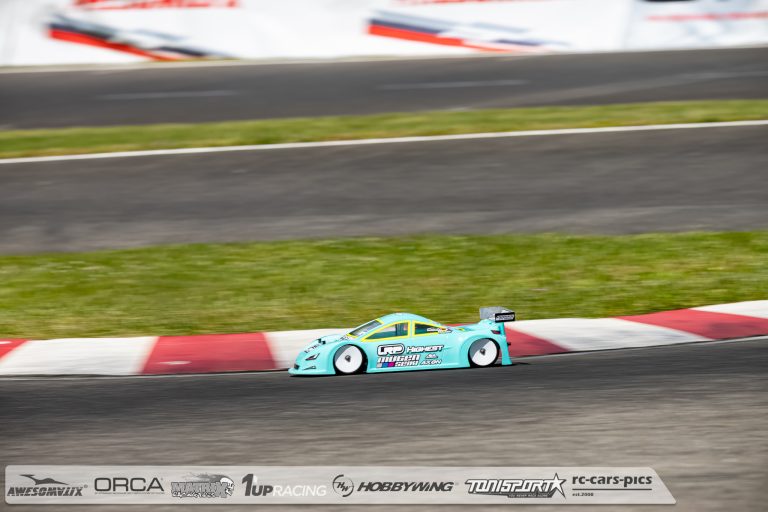 Völker tops free practice at ETS Season opener in the Netherlands
