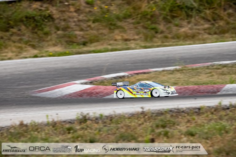 Völker wins first round of qualifying in Austria ahead of Rheinard and Dankel