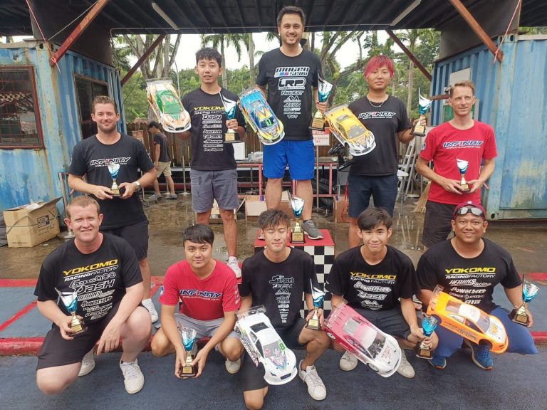 Völker wins eSIC race in Singapore