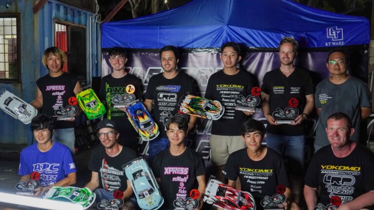 Völker wins eSIC International Race in Singapore