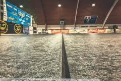 2021-10-09-Chucks-Raceway-03-innen-Aufbau