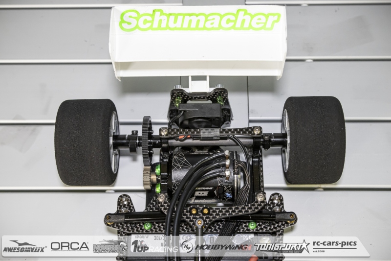 Unter-the-Hood-Schumacher-Icon-F1-WE-Andreas-Stiebler-23-von-24