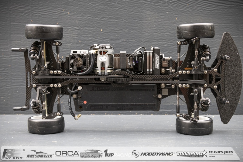 Under-the-Hood-Axon-Akio-12