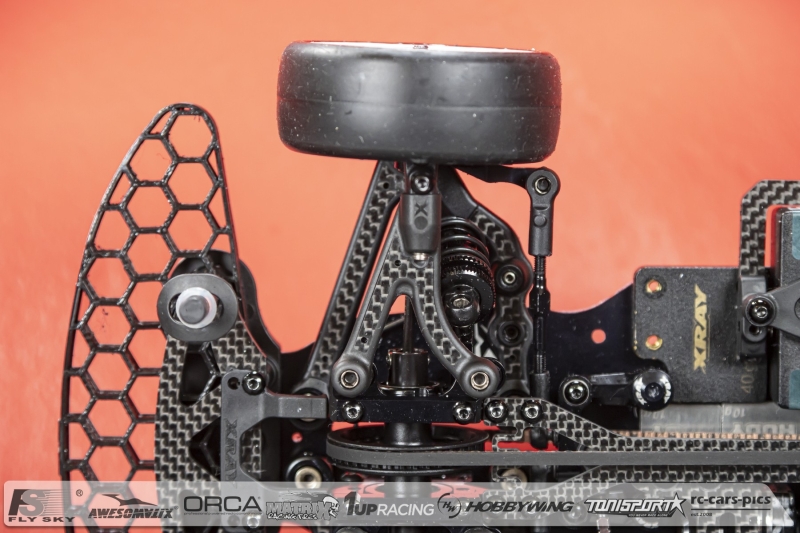 Under-the-Hood-Alexander-Hagbergs-Xray-X4-2024-RD6S16-002
