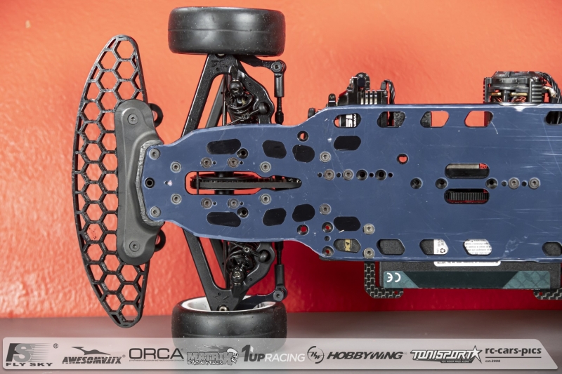 Under-the-Hood-Alexander-Hagbergs-Xray-X4-2024-RD6S16-006