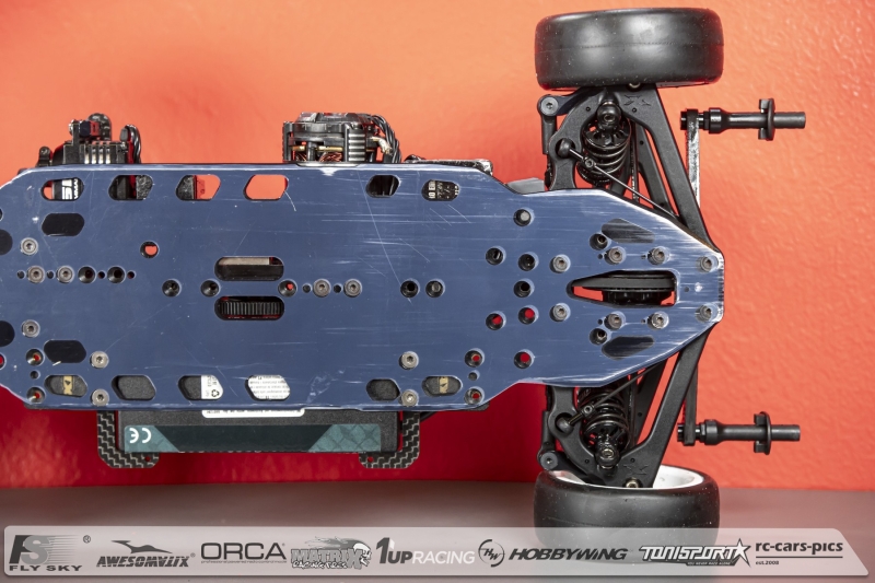Under-the-Hood-Alexander-Hagbergs-Xray-X4-2024-RD6S16-007