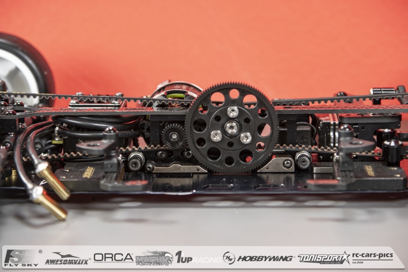 Under-the-Hood-Alexander-Hagbergs-Xray-X4-2024-RD6S16-010