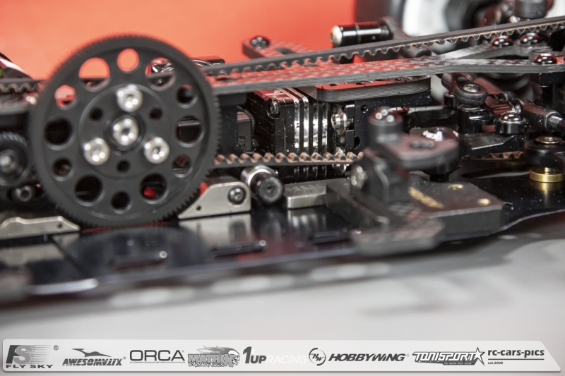Under-the-Hood-Alexander-Hagbergs-Xray-X4-2024-RD6S16-011