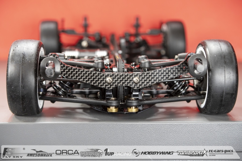 Under-the-Hood-Alexander-Hagbergs-Xray-X4-2024-RD6S16-014
