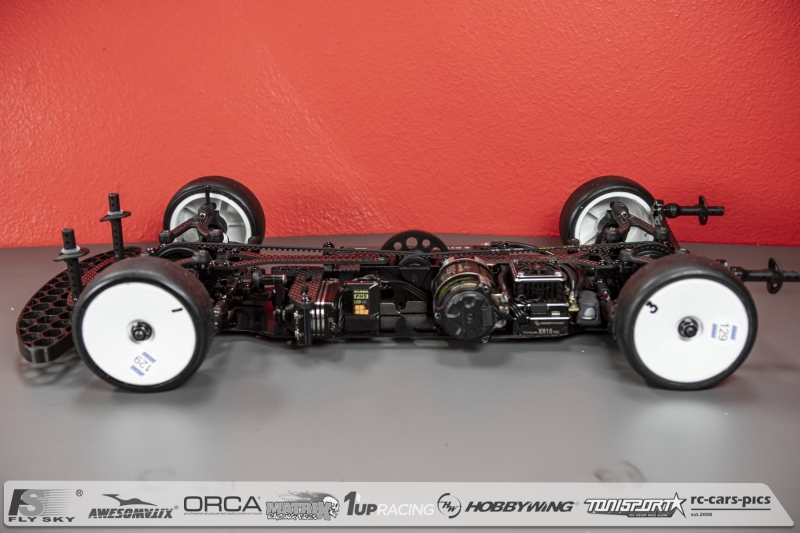 Under-the-Hood-Alexander-Hagbergs-Xray-X4-2024-RD6S16-019