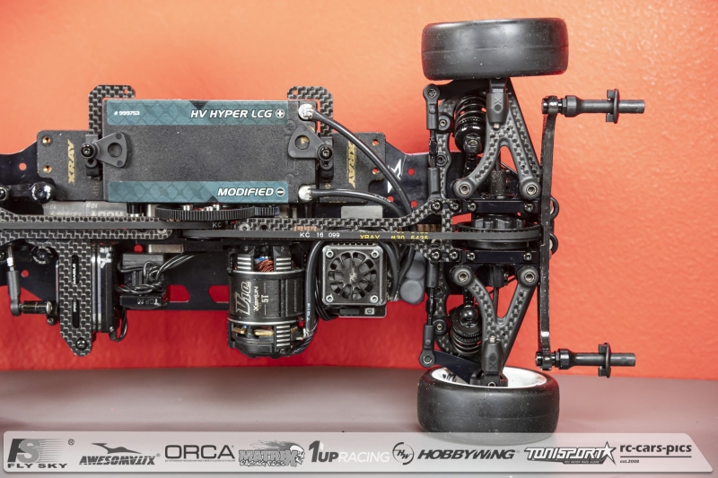 Under-the-Hood-Alexander-Hagbergs-Xray-X4-2024-RD6S16-021