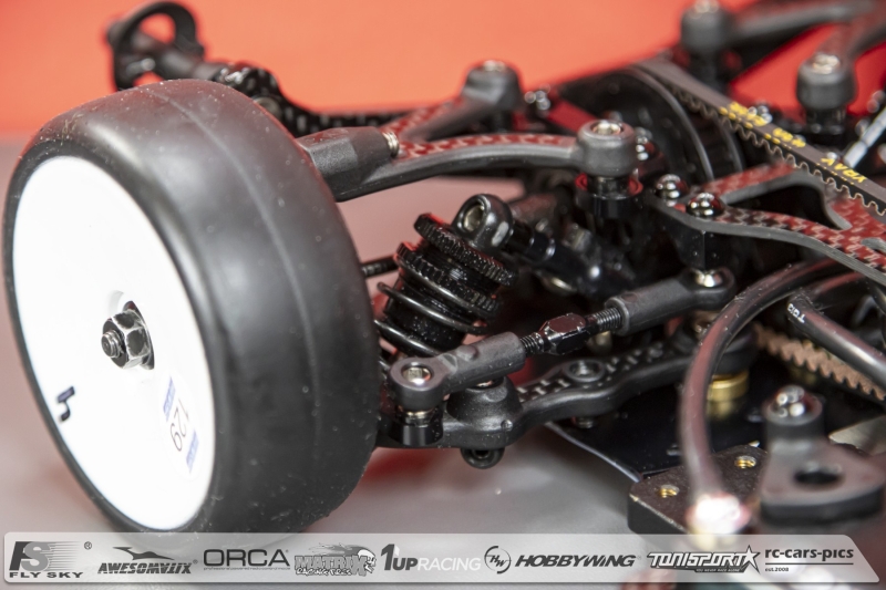 Under-the-Hood-Alexander-Hagbergs-Xray-X4-2024-RD6S16-024