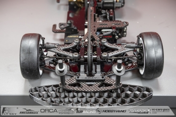 Under-the-Hood-Alexander-Hagbergs-Xray-X4-2024-RD6S16-015