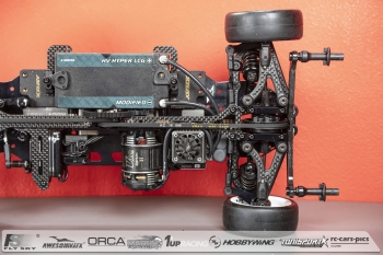 Under-the-Hood-Alexander-Hagbergs-Xray-X4-2024-RD6S16-021