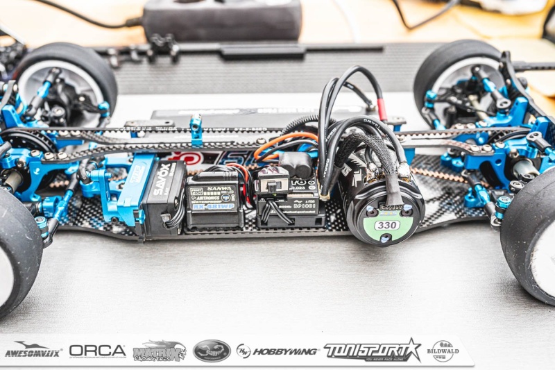 Under-the-Hood-Andre-Heskamp-TAMIYA-TRF420x-RD1S15-0003