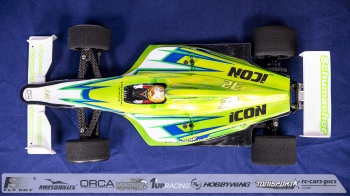 Unter-the-Hood-Andreas-Stiebler-Schumacher-ICON-WE-3