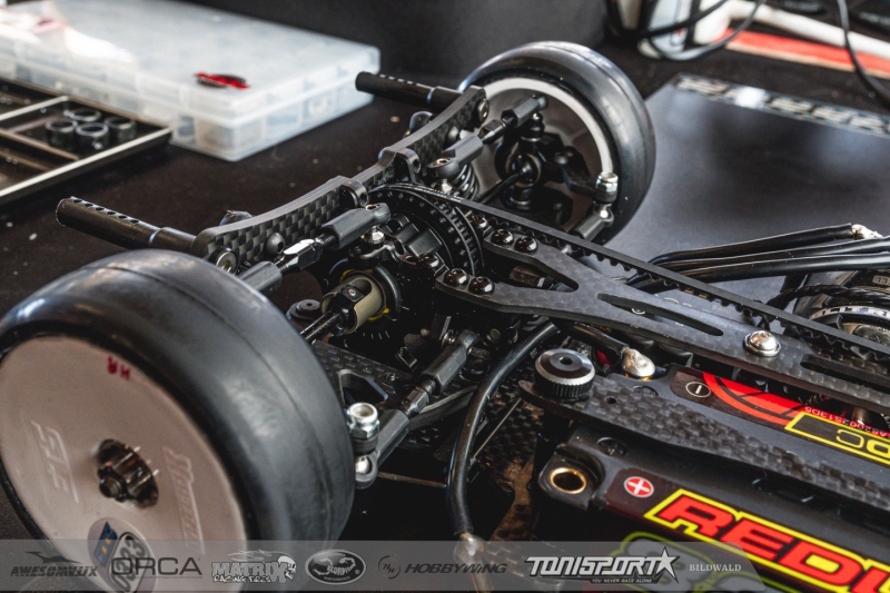 Under-the-Hood-Enrico-Jung-Yokomo-BD11-RD3S15-0004