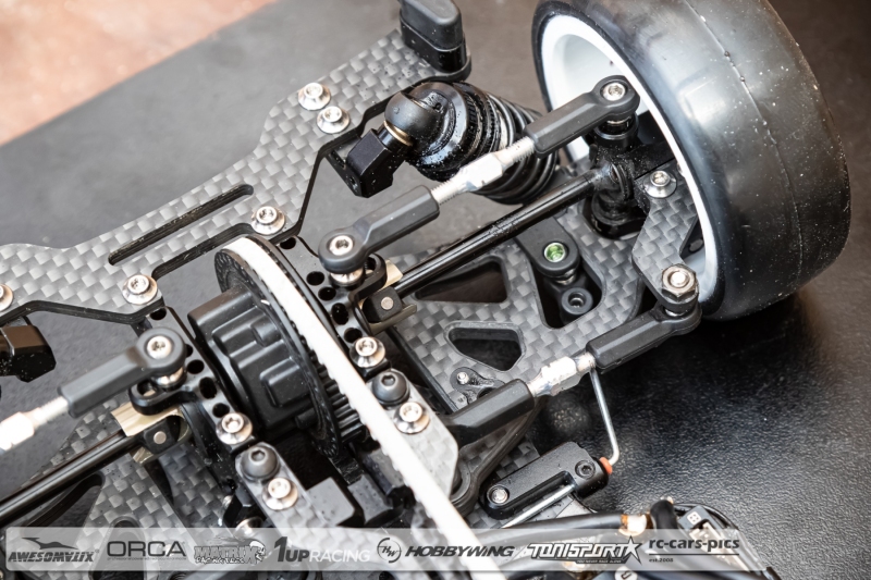 Under-the-Hood-Yokomo-BD12-Enrico-Jung-30