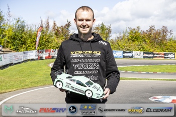Under the Hood - Frederik Hovgaard`s Yokomo MS2.0 (RD3S18)
