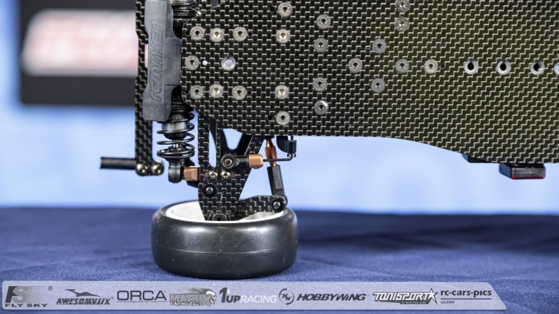 Unter-the-Hood-RC-Maker-SP1-F-Jonas-Volker-9