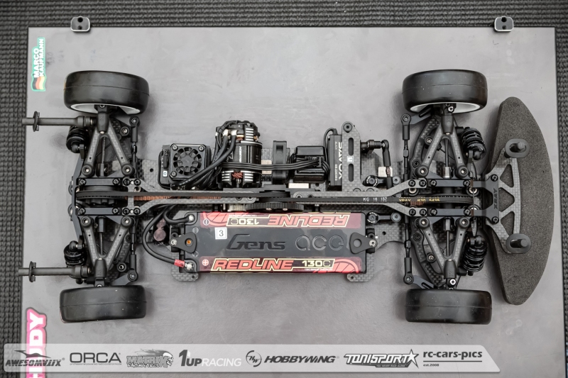 Under-the-Hood-Xray-X4-23-Marco-Kaufmann-2