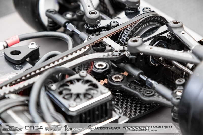 Under-the-Hood-Xray-X4-23-Marco-Kaufmann-9