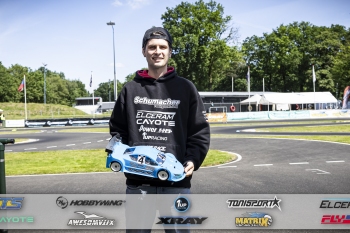 Under the Hood - Michal Orlowski`s Schumacher Mi10 RD1 #19