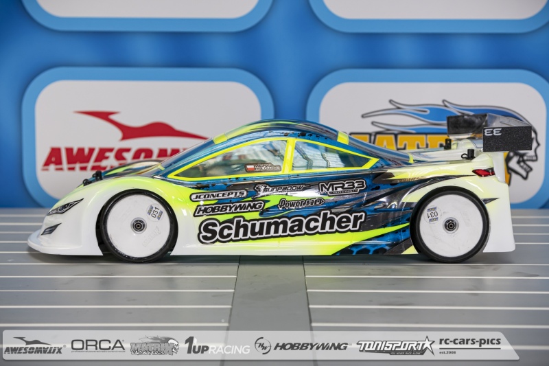 Under-the-Hood-Schumacher-Michal-Orlowski-1-von-26