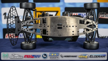 ETS-Round-5-18-Wiener-Neustadt-AT-Under-the-Hood-Awesomatix-5-von-16